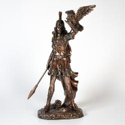Atena este zei&539;a greac&259; a &icirc;n&539;elepciunii strategiei drept&259;&539;ii &537;i artelor Conform mitologiei ea s-a n&259;scut complet &icirc;narmat&259; din capul lui Zeus &537;i a devenit zei&539;a protectoare a ora&537;ului Atena Cu casca suli&539;a &537;i scutul ei Atena simbolizeaz&259; nu numai puterea ci &537;i inteligen&539;a curajul &537;i conducerea atent&259;