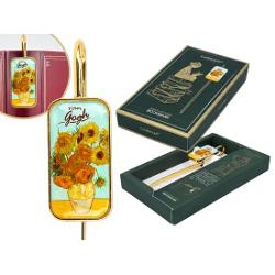 Semn de carte metalic &ndash; Floarea-soarelui Vincent van GoghUn strop de art&259; &icirc;ntre paginile c&259;r&539;ii tale preferate Inspirat de floarea-soarelui lui Vincent van Gogh acest semn de carte metalic aduce farmecul picturii &icirc;n micile pauze de lectur&259;Practic &537;i decorativ p&259;streaz&259; locul &icirc;n carte &537;i poate 