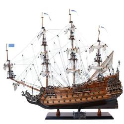 Velier Soleil Royal reproducere la scara realizata manual din lemn de cedru rosu canadianDimensiuniL L711  l254  H686cmProdusul este insotit de Certificat de autenticitate Fondata in 1999 Old-Modern Handicrafts  OMH esteun producator de top in domeniul constructiei modelelor la scara a unor salupe nave si veliere representative pentru istoria navalap stylefont-weight 