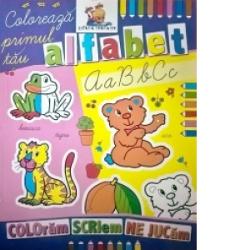 Carte de colorat educativa cu ajutorul careia cei mici vor invata alfabetulCartea este in format A4 avand o calitate grafica deosebita fiind imprimata pe hartie rezistenta potrivita pentru cei mici