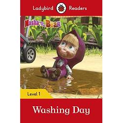 Ladybird Readers Level 1 Masha and the Bear Washing Day