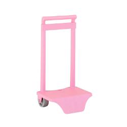 Iti recomandam acest&nbsp;troler roz pentru rucsacul de gradinita&nbsp;deoarece este un adevarat declansator al bucuriei pentru cei mici Copilului ii place mult sa impinga sau sa traga dupa el un carucior Mersul la gradinita va fi mai placut fara plansete si fara promisiuni Trolerul se manevreaza prin simpla tragere a manerului telescopic si prin pozitionarea ghiozdanului pe suport cu ajutorul curelelor 