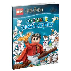 E timpul s&259; porne&537;ti într-o aventur&259; epic&259; Coloreaz&259;-i pe Harry pe prietenii pe profesorii dar &537;i pe du&537;manii lui &537;i d&259; via&355;&259; scenelor de-a dreptul fantastice rezolvând activit&259;&539;ile distractive Descoper&259; magia de la Hogwarts™ în aceast&259; carte de colorat LEGO® Harry Potter™Coloratul îmbun&259;t&259;&539;e&537;te motricitatea fin&259; a copiilor &537;i le 