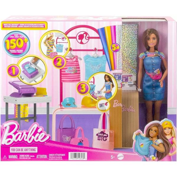 Acesta este un set de joaca fantastic pentru a intra in lumea Barbie si a te juca cu papusile si o papusa Barbie este inclusa in cutie Creeaza-ti magazinul creeaza-ti propriile modele si distreaza-te gestionand super-bouticul de moda al lui Barbie Tinerii stilisti pot crea modele unice cu o functie de serigrafie cu folie si pot decora cu autocolante reutilizabile pentru peste 150 de look-uri diferite Cele peste 20 de accesorii tematice se adauga la distractia creativa si de povestit 