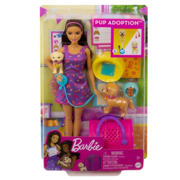 Kitul de adoptie Barbie te invata sa ai grija animale impreuna cu papusa Barbie 2 catelusi accesorii si functie de schimbarea culorii Umple un castron cu apa cu gheata si da-l puiului tau de catel apoi urmareste cum fata lui se &bdquomurdareste&rdquo Foloseste apa fierbinte pentru a o schimba din nou si continua sa te bucuri de acest efect Da-i celui mai mare catelus o sticla plina cu apa rece ca gheata si el va face pipi pe saltea unde tehnologia de schimbare a culorii iti va 
