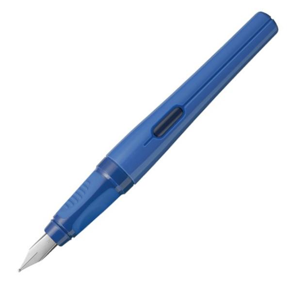 Stiloul Pelikano® este unul din cele mai cunoscute instrumente de scris ale brandului PelikanPrimul Pelikano® a fost lansat in 1960 si a fost unul dintre primele instrumente de scris pentru tineri De-a lungul anilor Pelikano® a fost dezvoltat in permanenta si continua sa fie unul dintre cele mai populare si moderne instrumente de scris ideal pentru zilele lungi de scoala datorita scrisului lin si greutatii reduseAcest model Pelikano® este conceput 