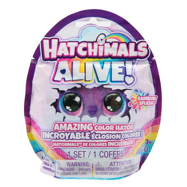 Aduceti curcubeul cu Hatchimals Stropul de Curcubeu AliveCu dragoste si grija acesti Hatchimals jucausi prind viata intr-un nou mod colorat oua care eclozeaza in apa schimband culoarea apei pentru a se potrivi cu personajul din interiorPachetul include 1 ou cu 1 personaj Hatchimals in interior o pereche de aripi un cuib si un accesoriu de cresterePentru a incepe eclozarea indepartati aripile oului umpleti cuibul cu apa si asezati oul inauntru În 