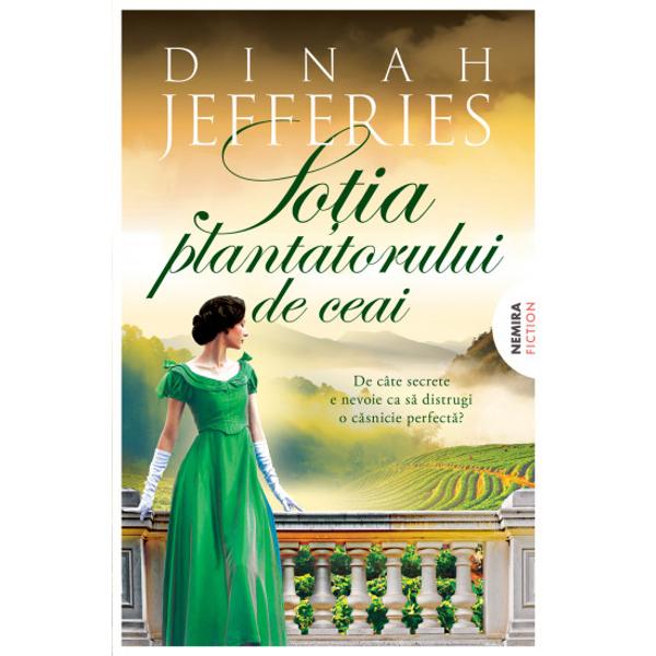 „Un roman de epoc&259; dintre cele mai reu&537;ite E pur &537;i simplu fermec&259;tor“The Sunday ExpressBestseller interna&539;ional cu ac&539;iunea plasat&259; în Ceylonul anilor 1920 despre o tân&259;r&259; englezoaic&259; ce se c&259;s&259;tore&537;te cu un v&259;duv fermec&259;tor proprietar al unei planta&539;ii de ceai pentru a descoperi c&259; acesta p&259;streaz&259; secrete teribile legate de trecutul s&259;u &537;i 