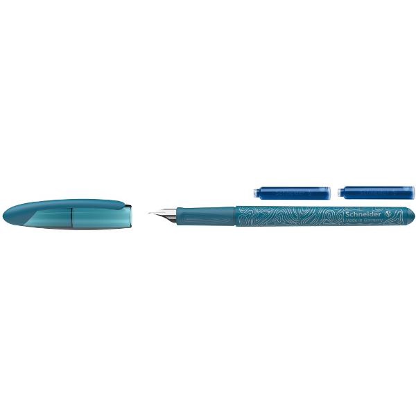 Stilou Schneider OpusPeni&539;a stiloului este din o&539;el inoxidabilZon&259; de prindere cu man&537;on ergonomicFunc&539;ioneaz&259; cu patron standard de cerneal&259;Potrivite atât pentru dreptaci cât &537;i pentru stângaciDetalii stilou  2 rezerve