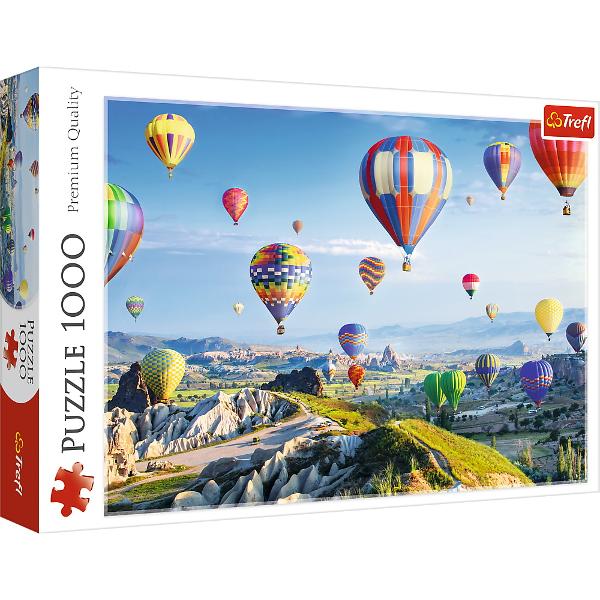 Un puzzle de calitate trebuie sa fie relaxant si distractiv Aranjarea unui puzzle constituie atat pentru copii cat si pentru adulti este o modalitate deosebita de dezvoltare a indemanarii spiritului de observatie si a concentrarii Trefl este o companie poloneza cu sediul central in regiunea Pomorze Incepand din 1985 compania a inceput sa produca puzzle-uri dezvoltand ulterior si segmentul de carti de joc si jocuri de societate In prezent Trefl este lider in Polonia si plina expansiune in 