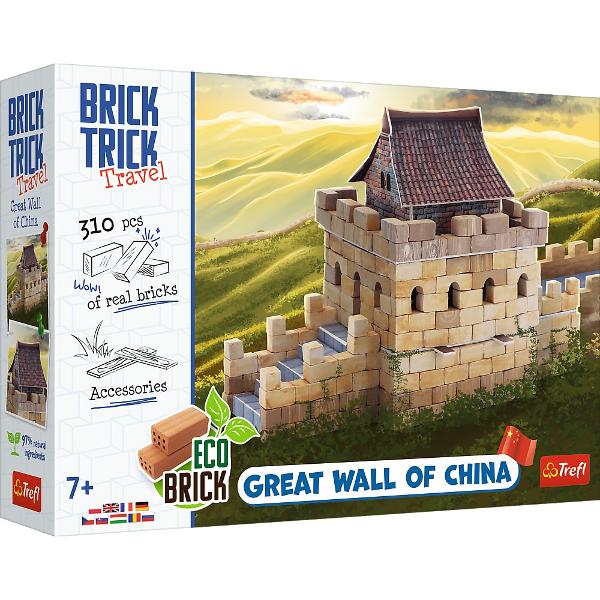 Construieste o minune a lumii cu Brick Trick Travel Marele Zid Chinezesc Calatoreste imaginar in inima Chinei si recreeaza una dintre cele mai impresionante structii din lume folosind caramizi reale si materiale naturale Setul Brick Trick Travel iti ofera ocazia sa devii constructor si sa ridici o portiune a Marelui Zid Chinezesc chiar la tine acasa Foloseste caramizi adevarate scanduri din lemn si elemente decorative din carton pentru a da viata unei constructii spectaculoase Setul 