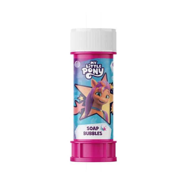 My Little Pony Baloane De Sapun 60Ml DD200432 Scufundati-va intr-o lume a distractiei cu baloanele de sapun My Little Pony Copiii pur si simplu adora sa se joace cu aceste bule care le aduc o distractie si o bucurie incredibile Lasati-i pe cei mici sa se cufunde in lumea minunata a jocului cu baloanele de sapun My Little Pony si vedeti-i cum se distreaza si zambesc Continutul ambalajului sticla de 60 ml cu solutie de sapun Compozitia solutiei apa si agenti tensioactivi Solutia de sapun este netoxica Nu agitati Potrivit pentru