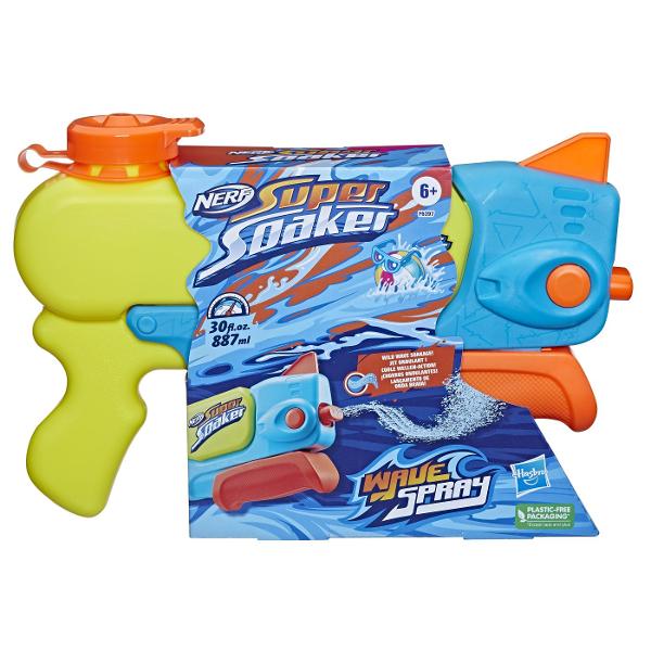Nerf Super Soaker Blaster Nerf Wave Spray F6397 Valuri de apa Blasterul de apa Nerf Super Soaker Wave Spray dezlantuie un val de apa care urca si coboara intr-o miscare ondulata si racoroasa Duza se misca pe masura ce pompezi blasterul creand un val uluitor care uda pe toata lumea in jocuri distractive in aer liber Iesi la distractie in curte cu blasterul cu apa Nerf Super Soaker Wave Spray Este un cadou grozav pentru baietii si fetele de 6 ani si creeaza valuri de distractie pentru adolescenti si adulti Usor de folosit Umple