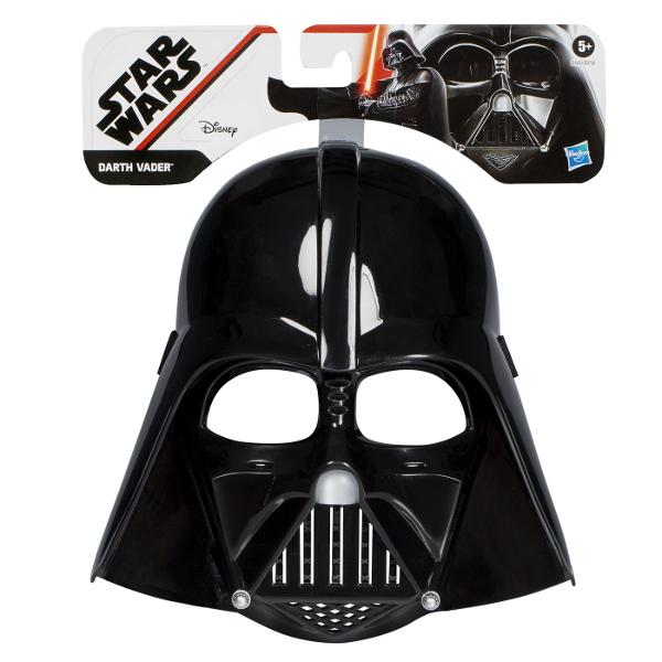 Star Wars Masca Personajul Darth Vader G0756_G1430 Transforma-te in eroii preferati din Razboiul stelelor cu aceste masti Aceste jucarii Razboiul stelelor pentru joc pe roluri se potrivesc confortabil si au curele reglabile pentru majoritatea capetelor copiilor Aceste masti reprezinta un cadou Razboiul stelelor extraordinar pentru fanul din viata ta si sunt completarea perfecta pentru un costum pentru joc pe roluri inspirat de Razboiul stelelor Cauta si mai multe jucarii Razboiul stelelor pentru joc pe roluri inspirate de personajele