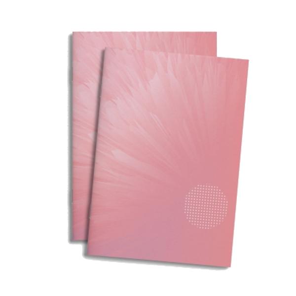 Caiet A4 dictando marca MINK produs în România vine cu un design fresh &537;i o calitate superioar&259; Adresat elevilor de gimnaziu &537;i liceu are urm&259;toarele caracteristiciCalitate fil&259; de hârtie de 80gmp pentru un scris cu stiloul cu cerneal&259; f&259;r&259; surprize;Liniatur&259; respect&259; cerin&539;ele din mediul academic românesc fiecare fil&259; are linie pe latura 