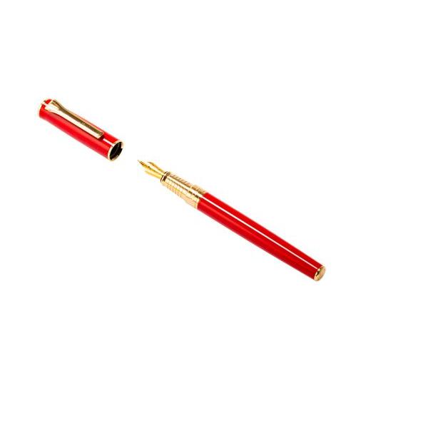 Setul de la PICASSO îmbin&259; elegan&539;a clasic&259; cu un design rafinat remarcându-se prin culoarea sa intens&259; &537;i accentele aurii Este ideal pentru cei care doresc un instrument de scris de calitate cu un aspect distinsCaracteristici produsStilou metalic cu finisaj ro&537;u lucios &537;i ornamente auriiPeni&539;&259; din iridiu tip F fine – pentru o scriere precis&259; &537;i 