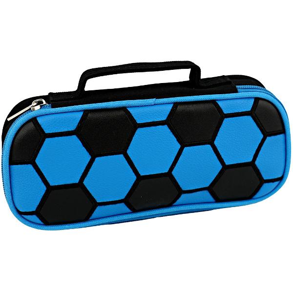 &9917; Penar Ecada Fotbal – Stil Sportiv &537;i Practic pentru Micii CampioniInspirat din energia jocului preferat penarul Ecada cu model de minge de fotbal este alegerea ideal&259; pentru b&259;ie&539;ii activi &537;i pasiona&539;i de sport Cu un design cool &537;i mâner de transport este perfect pentru &537;coal&259; antrenamente sau acas&259;&128269; Caracteristici cheieDesign 