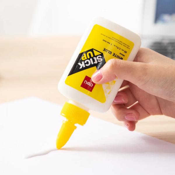 Aracetul non-toxic 120 ml DELI este ideal pentru aplicatii creative prin lipirea hartiei si cartonului Fiind non-toxic poate fi folosit si de catre copii plus ca este usor de folosit prin apasarea tubului De culoare alba fara solventi non toxic fara miros puternic Lavabil aplicare usoara datorita varfului subtire Capac de protectie actionat prin rotireCaracteristici produsCapacitate 120mlProprietati non-toxicCapac de protectie actionat prin rotire 