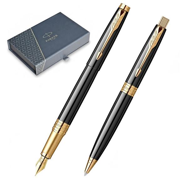 Set Stilou  Pix Aster Laque Black GT ParkerStilouFinisaj corp Negru lacuit – luciu intens aspect premiumAccente Elemente aurii GT – Gold Trim – clip inel si capatPenita Otel inoxidabil placat – durabila potrivita pentru scris cursivSistem de inchidere Cu 