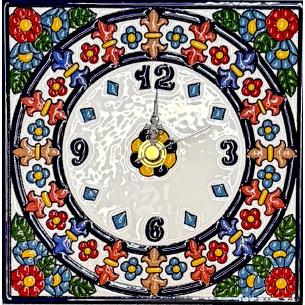 Ceas din ceramic&259; spaniol&259; cu suport metalic pictat manual – 15x15 cmAdaug&259; un strop de rafinament în casa ta cu acest ceas unic realizat din ceramic&259; spaniol&259; de calitate Decorat manual &537;i aurit cu aten&539;ie este creat prin metoda tradi&539;ional&259; cuerda seca 