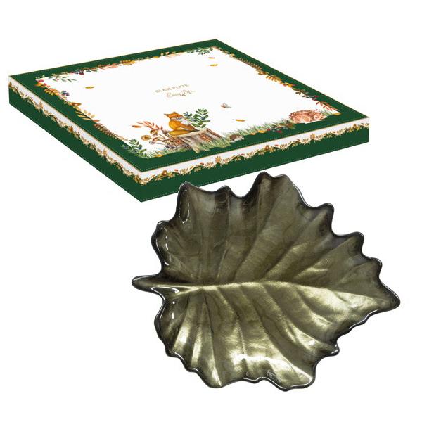 Platou de sticl&259; în form&259; de frunz&259; 21x18 cm – Easy Life colec&539;ia Forest DreamAdaug&259; un accent de natur&259; &537;i elegan&539;&259; mesei tale cu acest platou de sticl&259; inspirat de frumuse&539;ea p&259;durii toamnei Parte din colec&539;ia Forest 