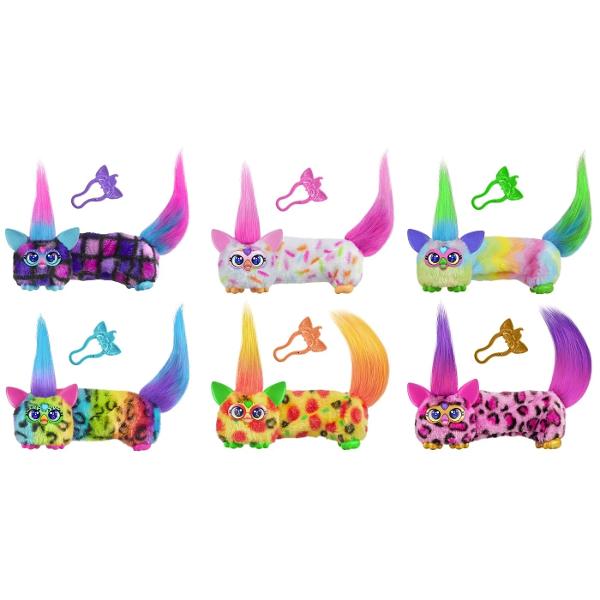 DJ Furby Furblets este o jucarie interactiva plina de energie cu peste 45 de sunete si efecte muzicale care aduc distractie nelimitata Cu design colorat si detalii stralucitoare acest mic prieten surprinde copiii prin reactii amuzante si personalitate unica Perfect pentru cei mici de la 6 ani in sus Furby Furblets incurajeaza joaca creativa si imaginatia fiind un companion simpatic atat acasa cat si in calatorii Un cadou ideal pentru copii care adora jucarii interactive si pline de 