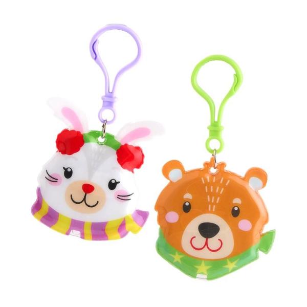 Aceast&259; lantern&259; de buzunar comprimabil&259; este companionul perfect atât pentru tineri cât &537;i pentru adul&539;i Pur &537;i simplu ap&259;sa&539;i pentru a activa lumina alb&259; - ideal&259; pentru iluminarea gen&539;ilor de mân&259; a rucsacurilor sau chiar a g&259;urilor de chei în întuneric Include o carabinier&259; practic&259; din plasticPretul afisat este per bucataDisponibil în dou&259; 