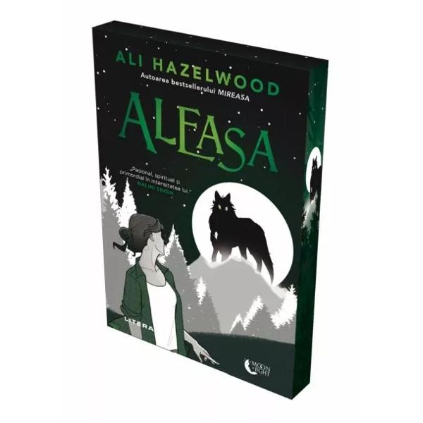 AUTOARE PUBLICAT&258; ÎN 34 DE &538;&258;RI BESTSELLERE VÂNDUTE ÎN PESTE 15 MILIOANE DE EXEMPLAREUn hibrid uman &537;i un lider Alpha vârcolac se lupt&259; cu destinul în mult a&537;teptatul roman tovar&259;&537; al bestsellerului New York Times MireasaSerena Paris e o orfan&259; unic&259; &537;i f&259;r&259; hait&259; Momentul în care anun&539;&259; public c&259; e primul 
