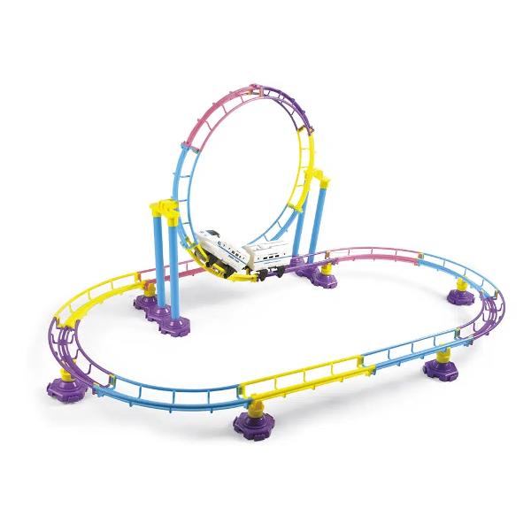 Ocup&259;-&539;i locul &icirc;n trenule&539;ul ROOVI preg&259;te&537;te &537;inele &537;i &539;ine-te bine D&259; startul distrac&539;iei &537;i distreaz&259;-te pe cinste &icirc;ntr-un Montagne russe de poveste montat chiar la tine &icirc;n cas&259;&nbsp;Trenule&539;ul electric de la ROOVI sfideaz&259; gravita&539;ia &537;i se deplaseaz&259; pe un traseu montagne russe fabulos Aceast&259; locomotiv&259; cu vagon face viraje uimitoare &537;i cobor&acirc;ri 