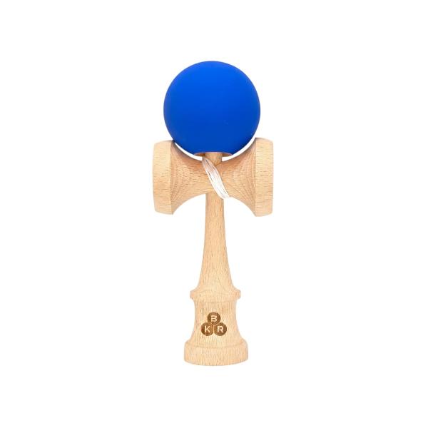 Descopera Kendama &ndash; jucaria traditionala japoneza care a cucerit intreaga lume Fabricata din lemn de calitate cu design modern si durabilitate sporita Kendama este perfecta pentru toti &ndash; de la incepatori la jucatori profesionistiAntreneaza-ti reflexele coordonarea si rabdarea cu fiecare truc Fie ca vrei sa te distrezi sa iti depasesti limitele sau sa intri in comunitatea pasionatilor de Kendama acest produs este alegerea idealabr 