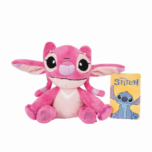 Plus Disney Angel 20 cm este o jucarie moale si adorabila inspirata de indragitul personajului din universul Lilo si Stitch Realizat din materiale fine si placute la atingere acest plus are o textura catifelata si detalii atent brodate cu ochi mari expresivi si urechi ample specifice personajului Nuantele de roz si mov ii ofera un aspect delicat si atragator iar designul sau prietenos il transforma intr-un companion perfect pentru joaca si imbratisari Cu o inaltime de 20 cm este ideal 