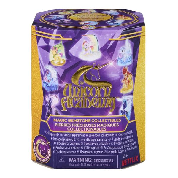Unicorn Academy Figurina Surpriza Colectia Pietre Pretioase este o figurina surpriza inspirata din universul plin de magie Unicorn Academy Fiecare pachet ascunde un personaj unic reprezentat sub forma unei figurine cu efect special integrata intr-o piatra pretioasa magica Designul stralucitor si culori vibrante transforma fiecare deschidere intr-un moment plin de emotie si mister Exista mai multe modele de colectie fiecare ilustrand un unicorn diferit cu trasaturi distincte si detalii 