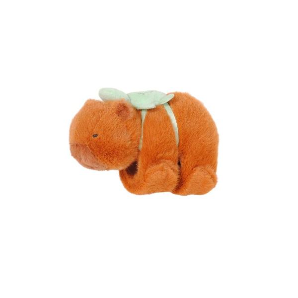 Jucarie de plus capibara 15cm Este greu sa rezisti dragalaseniei unui capibara simpatic si pufos de plus care te cheama la rasfat Inca din primele luni de viata copiii isi aleg jucarii de plus si sunt fascinati de ele Animalele din plus sunt primele jucarii de care cei mici incep sa se ataseze Cu siguranta si noi am avut acea jucarie de care nu ne-am despartit inca din copilarie Jucariile de plus sunt utile educative si contribuie eficient la dezvoltarea fizica si psihica a micutilor 