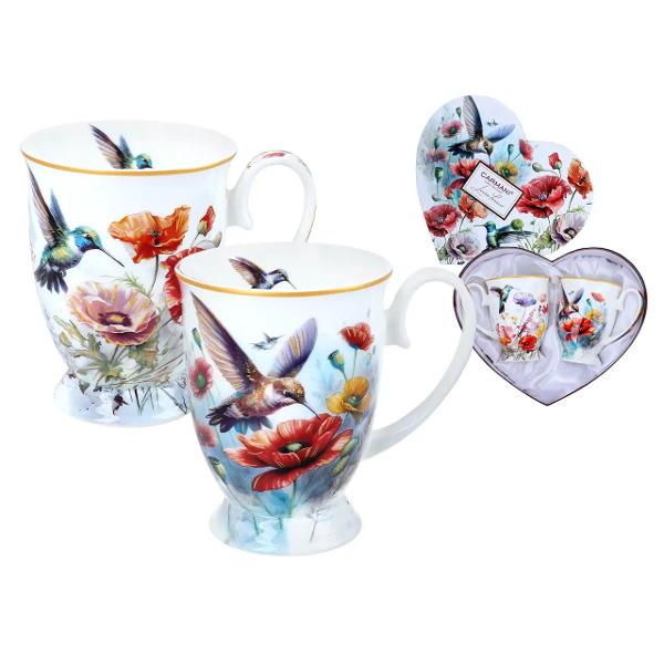 Set rafinat format din 2 c&259;ni din por&539;elan fin cu o capacitate de 280 ml fiecare decorate cu un superb motiv &bdquo;Flori &537;i Colibri&rdquo; semnat de artista Laura Lozano Designul vibrant surprinde delicate&539;ea florilor &icirc;n armonie cu gra&539;ia psrilor colibri cre&acirc;nd o compozi&539;ie plin&259; de culoare &537;i energie inspirat&259; din frumuse&539;ea naturiiC&259;nile sunt 