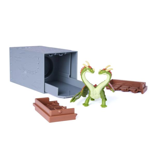 Figurina dragon inspirata din universul Cum Sa Iti Dresezi Dragonul &ndash; Incercarea Flacarii  parte din seria Lumea Lui Berk Setul include un dragon detaliat si accesorii pentru arena de lupta oferind copiilor posibilitatea de a recrea scene spectaculoase din lumea vikingilor si a dragonilor Designul fidel personajelor din franciza DreamWorks stimuleaza imaginatia si jocul creativ permitand inventarea propriilor aventuri in arena dragonilor Figurina este realizata din materiale 