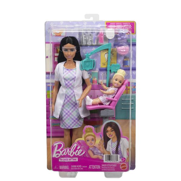 Copiii pot explora tot felul de cariere cu Barbie De la un om de stiinta la un copil de doctor papusile Barbie Careers sunt gata sa inspire povesti pentru toata lumea Barbie poarta haine detasabile cu tematica de cariera si alte accesorii pentru a spune povesti Imaginatia poate juca o lume plina de posibilitati de povestire si oportunitati de cariera cu aceasta papusa puternica gata sa inspire copiii sa fie tot ce isi doresc sa fie Acest pachet contine un set de joaca cu Barbie Dentist