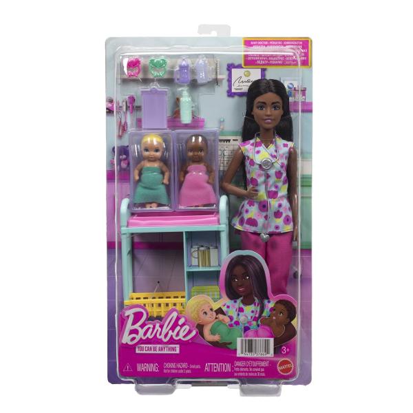 Copiii pot explora tot felul de cariere cu Barbie De la un om de stiinta la un copil de doctor papusile Barbie Careers sunt gata sa inspire povesti pentru toata lumea Barbie poarta haine detasabile cu tematica de cariera si alte accesorii pentru a spune povesti Imaginatia poate juca o lume plina de posibilitati de povestire si oportunitati de cariera cu aceasta papusa puternica gata sa inspire copiii sa fie tot ce isi doresc sa fie Acest pachet include un set de joaca Barbie Medic 