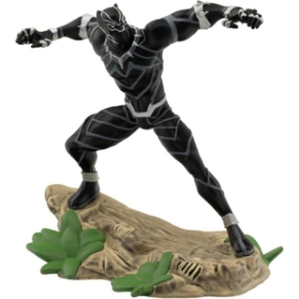 Black Panther este un personaj legendar din seria Marvel Comics primul supererou de origine africana din benzile desenate americane Forta viteza si agilitatea sa sunt mult peste limitele umane iar costumul sau din vibranium absoarbe energia cinetica si il face aproape indestructibil Mai mult decat atat Black Panther este si un inventator si un tactitian de exceptie&nbsp;Supereroul Black Panther de la Bullyland este o figurin&259; de colec&539;ie cu pictur&259; de 