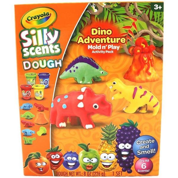 Porneste intr-o calatorie preistorica plina de culoare si parfum cu setul Crayola Silly Scents Dough - Dino Adventure Mold n Play Conceput pentru copii de peste 3 ani acest pachet creativ contine plastilina parfumata forme pentru modelat dinozauri si o unealta speciala pentru joaca Cu un total de 226 g de plastilina in culori vii si arome distractive micii exploratori pot aduce la viata propriul taram al dinozaurilor Un mod amuzant si educativ de a stimula imaginatia simtul tactil si 