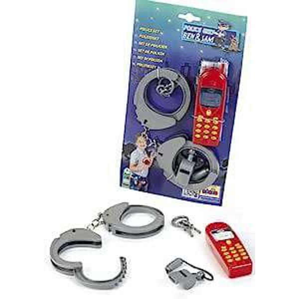 Jucarie accesorii de politistContine 3 accesorii de politisto pereche de catuse din plastic cheiun fluier din plasticun telefon mobil din plasticDimensiuni 12 x 2 x 20 cmGreutate 140 grVarsta recomandata 3 aniAvertisment Produsul contine piese mici si necesita supravegherea unei persoane adulteAvertisment Va rugam sa indepartati ambalajul produsului inainte de a da jucaria copiluluiAvertisment A 