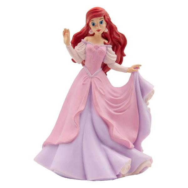 Ariel&nbsp;este fiica cea mai mic&259; a regelui Triton &537;i a reginei Athena conduc&259;torii Atlanticii &537;i are &537;ase surori mai mari&nbsp;Este adesea v&259;zut&259; &icirc;n compania lui Flounder un pe&537;te cel mai bun prieten al ei &537;i Sebastian un rac sfetnicul tat&259;lui ei care prime&537;te adeseori comanda s-o supravegheze&nbsp;Ariel este fascinat&259; de lumea uman&259; &537;i adesea pleac&259; &icirc;n c&259;utarea artefactelor 