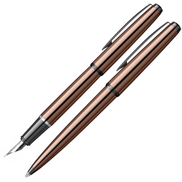 Stilou Metropolis 78 Bronze BT ScrikssCorp din otel inoxidabil lacuit cu lac gri matCapac din otel inoxidabil lacuit cu lac negru mat Capacul se inchide prin apasareAccesorii din alama lacuite cu lac negru lucios Clip din otel inoxidabil lacuit cu lac negru luciosGrip din ABS acrylonitrile butadiene styrene de culoare neagraPenita din otel inoxidabil polisat avand in varf pastila de iridiuStiloul 