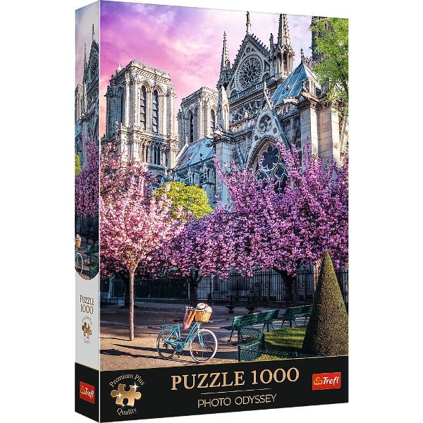Un puzzle de calitate trebuie sa fie relaxant si distractiv Aranjarea unui puzzle constitue atat pentru copii cat si pentru adulti este o modalitate deosebita de dezvoltare a indemanarii spiritului de observatie si a concentrarii Trefl este o companie poloneza cu sediul central in regiunea Pomorze Incepand din 1985 compania a inceput sa produca puzzle-uri dezvolatand ulterior si segmentul de carti de joc si jocuri de societate In prezent Trefl este lider in Polonia si plina expansiune in 