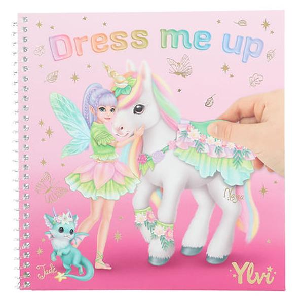 Aspecte fermec&259;toare pentru z&acirc;na Ylvi &537;i prietenii ei magici cartea cu stickere Dress Me Up are 24 de pagini spiralate cu figurine cu Ylvi &537;i unicornii ei pe care le po&539;i &icirc;nfrumuse&539;a cu 11 coli de stickere