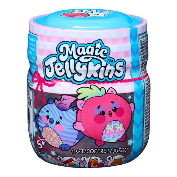 Important produs de tip surpriza nu se poate alege personajulDescopera universul plin de culoare Magic Jellykins un plus surpriza adorabil care combina joaca colectia si elementul de mister intr-un produs perfect pentru copii Ambalat intr-un recipient atractiv acest set ascunde in interior o figurina moale si simpatica inspirata din personaje haioase si colorate cu design unic si expresiv Fiecare Jellykin are un aspect diferit cu detalii vibrante si texturi placute la 