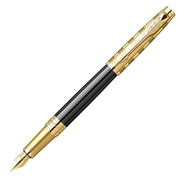 Stilou Aster DeLuxe Black & Gold ParkerStiloul Parker Aster Deluxe Black & Gold este o variant&259; superioar&259; din gama Aster orientat&259; spre un public care caut&259; un instrument de scris elegant dar accesibil Designul combin&259; finisajul negru lucios cu accente aurii &537;i detalii atent lucrate oferind un aspect premium potrivit pentru mediul business sau cadouriCorpul metalic confer&259; rezisten&539;&259; &537;i echilibru &icirc;n 