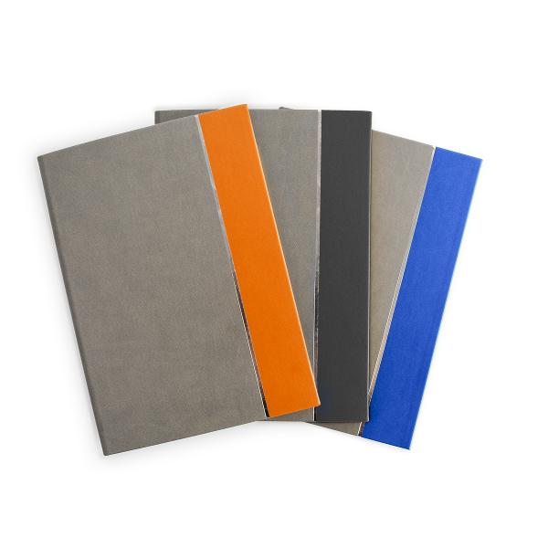 Agenda tip NedatataFormat tip B5Nr pagini 224Gramaj hartie 70gmpMaterial coperta Buretata PUAccesorii Semn de carteCulori disponibile Negru&Gri Portocaliu&Gri Albastru&GriAgenda nedatata in format B5 Agenda contine un numar de 224 pagini si este realizata din hartie alba cu un gramaj de 70gmpCopertile agendei sunt buretate realizate dintr-un material de o calitate superioara Produsul vine 