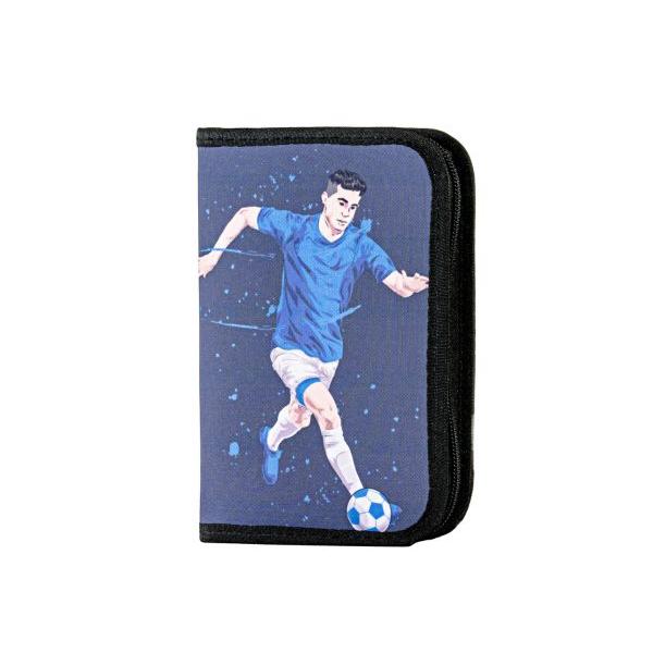 Penar &537;colar cu extensii &ndash; 1 fermoar 2 extensii model sportPenarul &537;colar Fotbal&nbsp;&nbsp;&nbsp;este alegerea ideal&259; pentru copiii pasiona&539;i de fotbal &537;i activit&259;&539;i sportive Cu un design modern ce ilustreaz&259; un juc&259;tor &icirc;n ac&539;iune acest penar aduce energie &537;i 