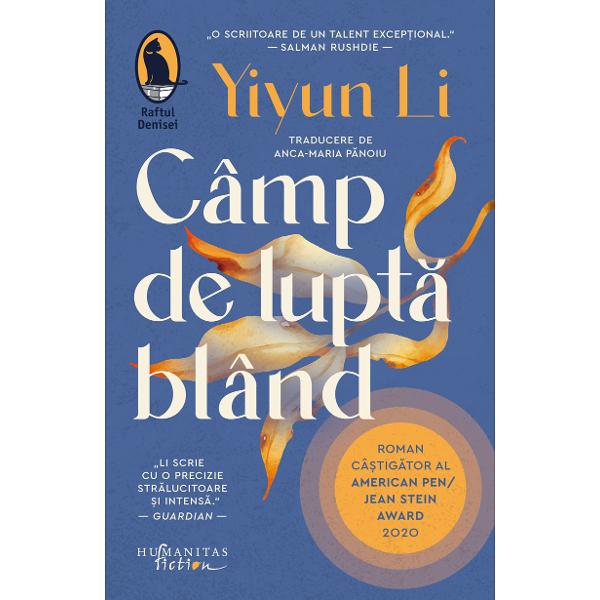 Traducere &537;i note de Anca-Maria P&259;noiu&nbsp;Yiyun Li este una dintre cele mai importante voci ale literaturii americane actuale c&acirc;&537;tig&259;toare a Pulitzer Prize for Memoir &icirc;n 2026&nbsp;Time&nbsp;a inclus-o &icirc;n lista celor mai influen&539;i 100 de oameni ai anului Romanul&nbsp;C&acirc;mp de lupt&259; bl&acirc;nd&nbsp;a fost distins &icirc;n 2020 cu American PENJean Stein Award &537;i nominalizat &icirc;n acela&537;i 