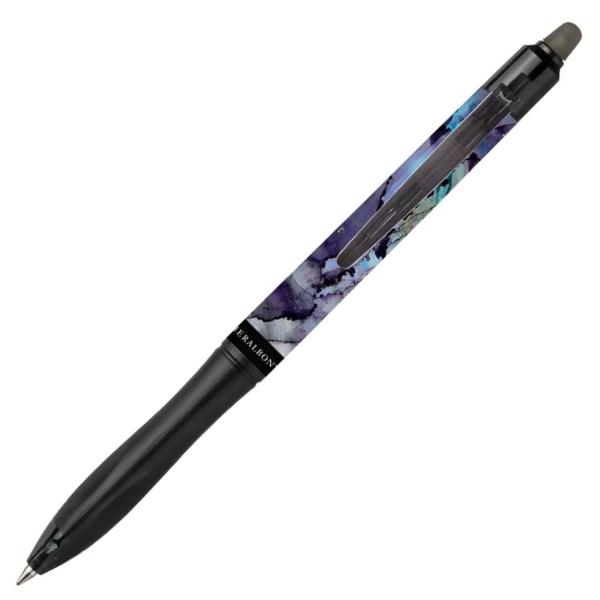 Rollerul cu cerneala&nbsp;PILOT FriXion Ball  07 mm&nbsp;se reinventeaz&259; &icirc;ntr-o colaborare artistic&259; special&259; cu&nbsp;HERALBONY companie creativ&259; care promoveaz&259; arti&537;ti cu dizabilit&259;&539;i din &icirc;ntreaga lumeRezultatul este mai mult dec&acirc;t un instrument de scris &mdash;&nbsp;un obiect de colec&539;ie care &icirc;mbin&259; tehnologia japonez&259; de top cu arta 